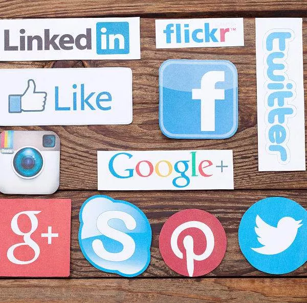 Not having social media links is one of several top website mistakes - social media badges.